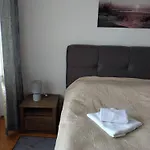 Feodora Biograd Na Moru