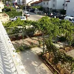 Feodora Biograd Na Moru
