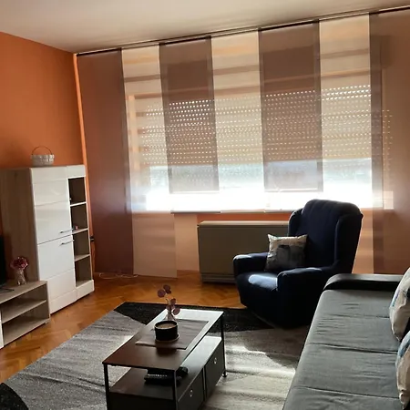 Feodora Apartment *
