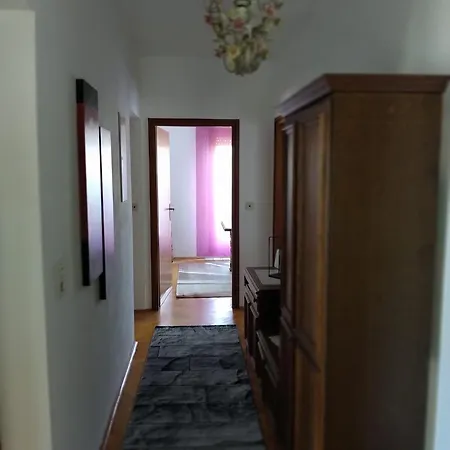 Feodora Apartment *