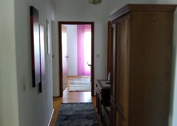 Feodora Apartament *