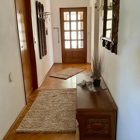 Feodora Biograd Na Moru